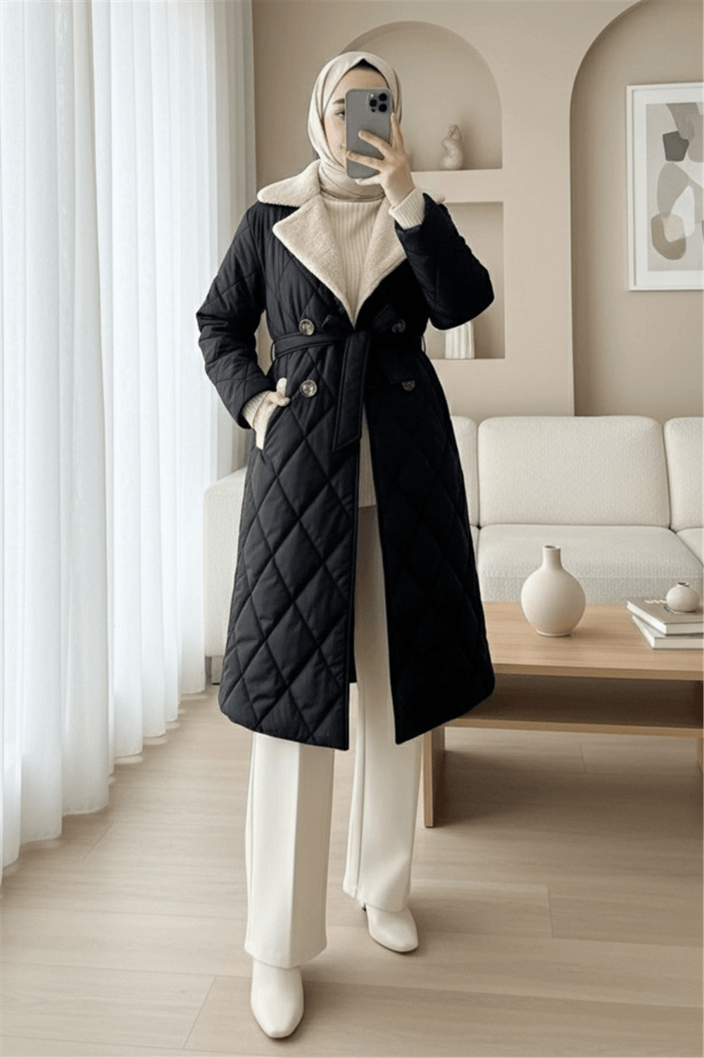 Yakası Kürklü Beli Kemerli Düğmeli Astarlı Kapitone Mont -Siyah-Mont-414-4905-R01