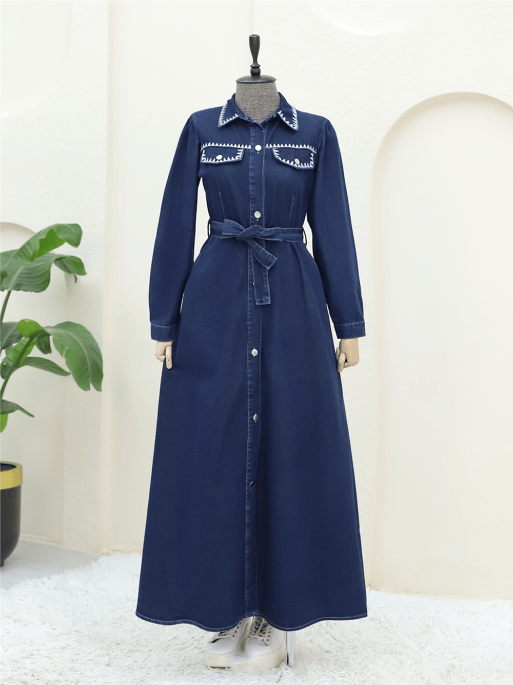 Yakası Nakış Detaylı Kemerli Kot Elbise  -K.Laci-Elbise-197-6108-R62