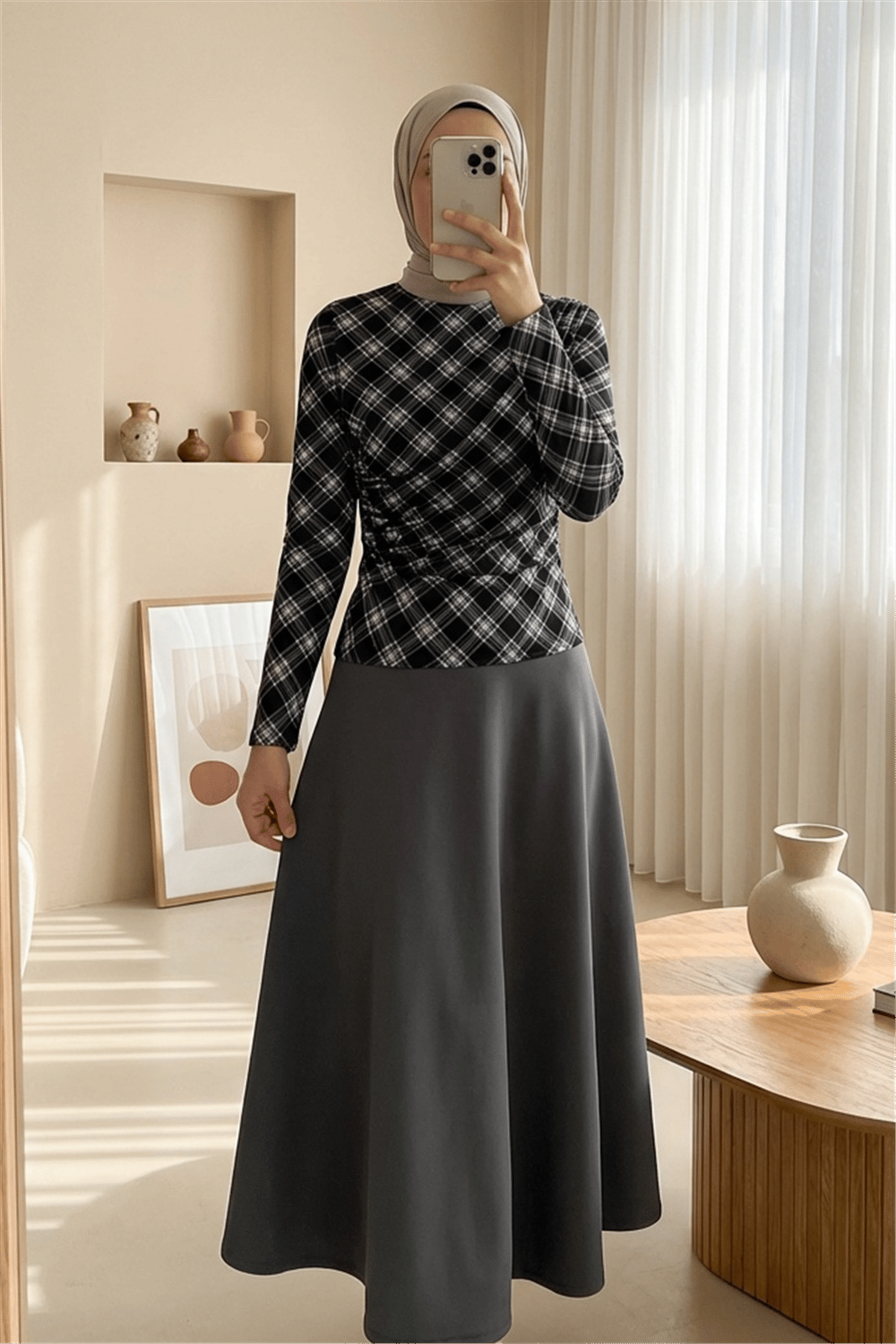 Yanı Büzgülü Ekose Desenli Bluz -Siyah-Bluz-246-2808-R01
