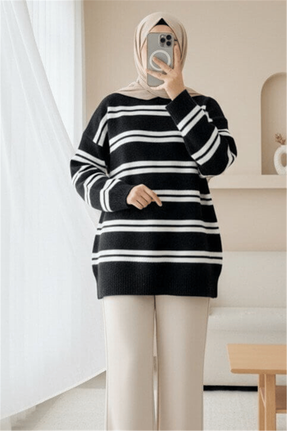 Yuvarlak Yaka Çizgili Yumoş Triko Kazak -Siyah-Kazak-357-7016-R01