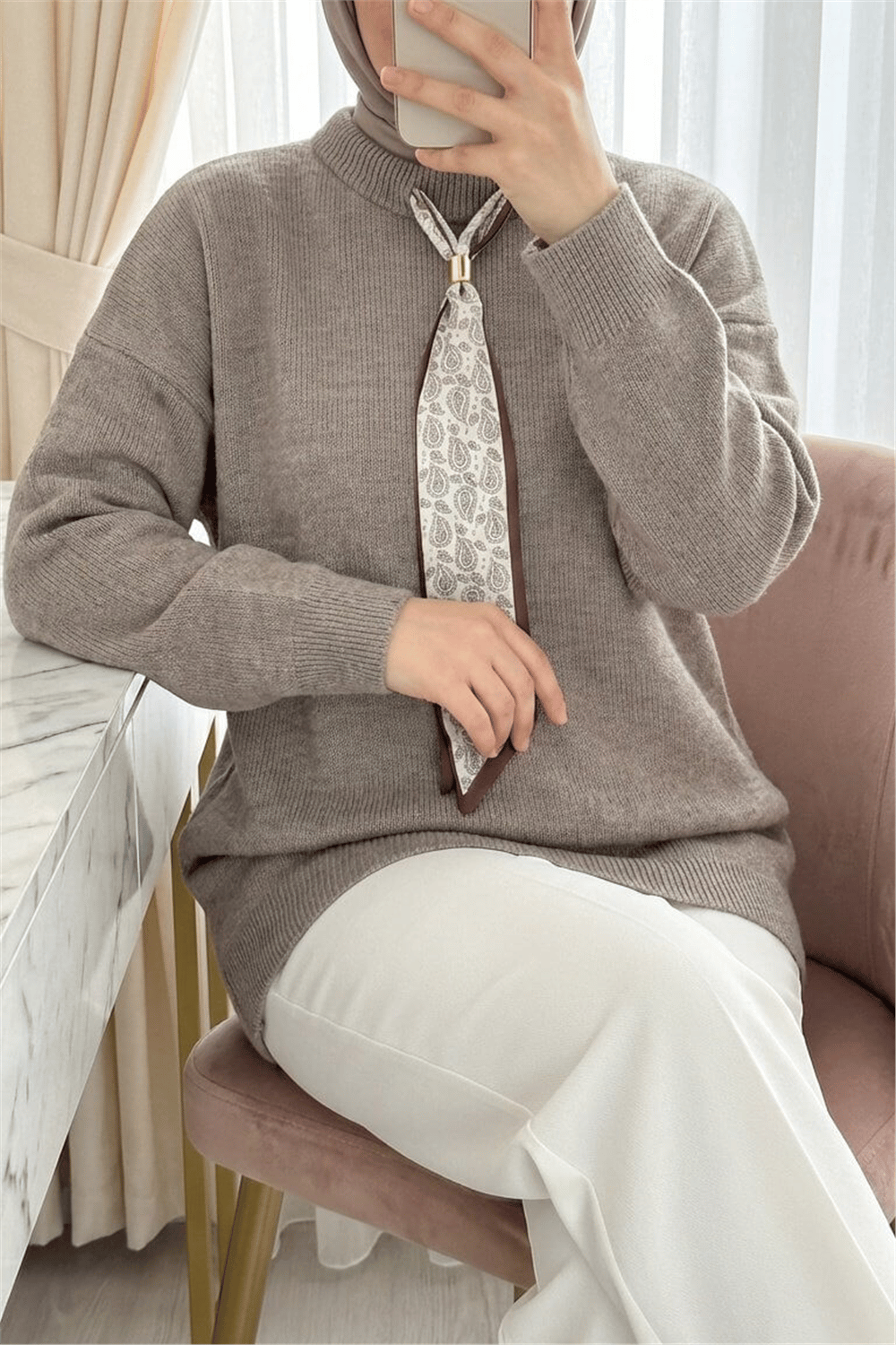 Yuvarlak Yaka Fularlı Salaş Triko Tunik  -Toprak-Kazak-109-9776-R55