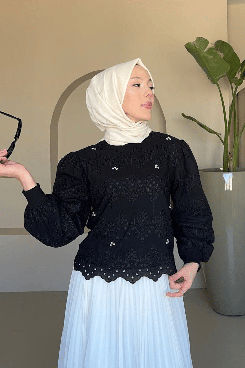 Yuvarlak Yaka Taşlı Astarlı Tunik -Siyah-Tunik-144-5002-R01