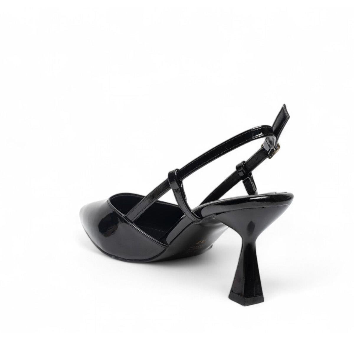 Genel MarkalarGenel Zenne Stiletto 405 Rugan Siyah