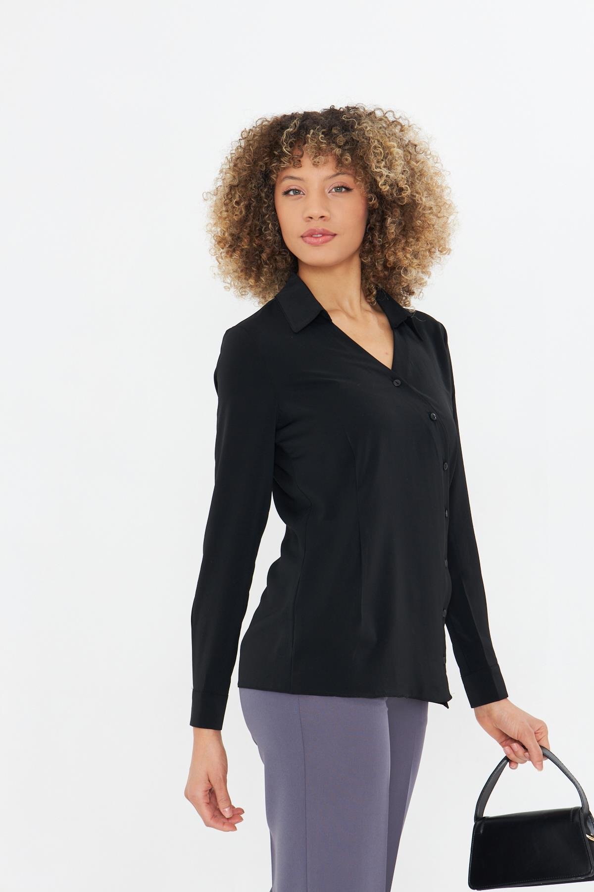  Asimetrik Pile Detay Gömlek Siyah