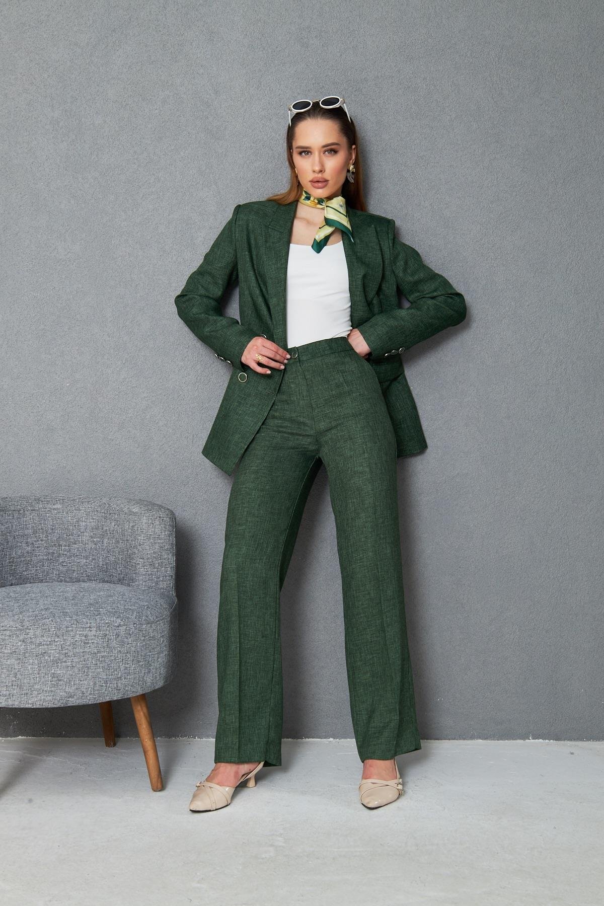 4 Düğmeli Kruvaze Yünefekt Takım Zümrüt