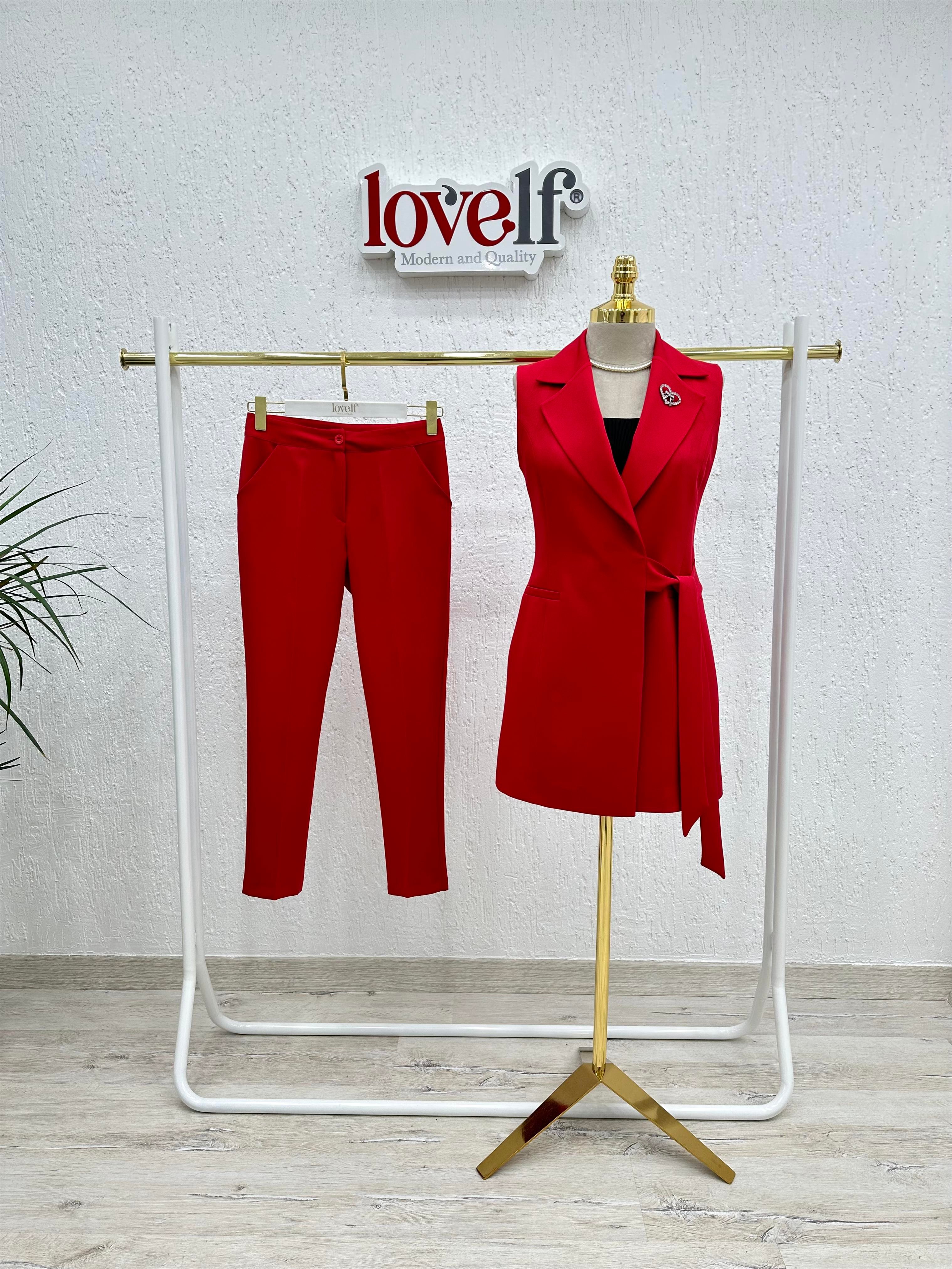 Broş Detay Kuşaklı Yelek Takım