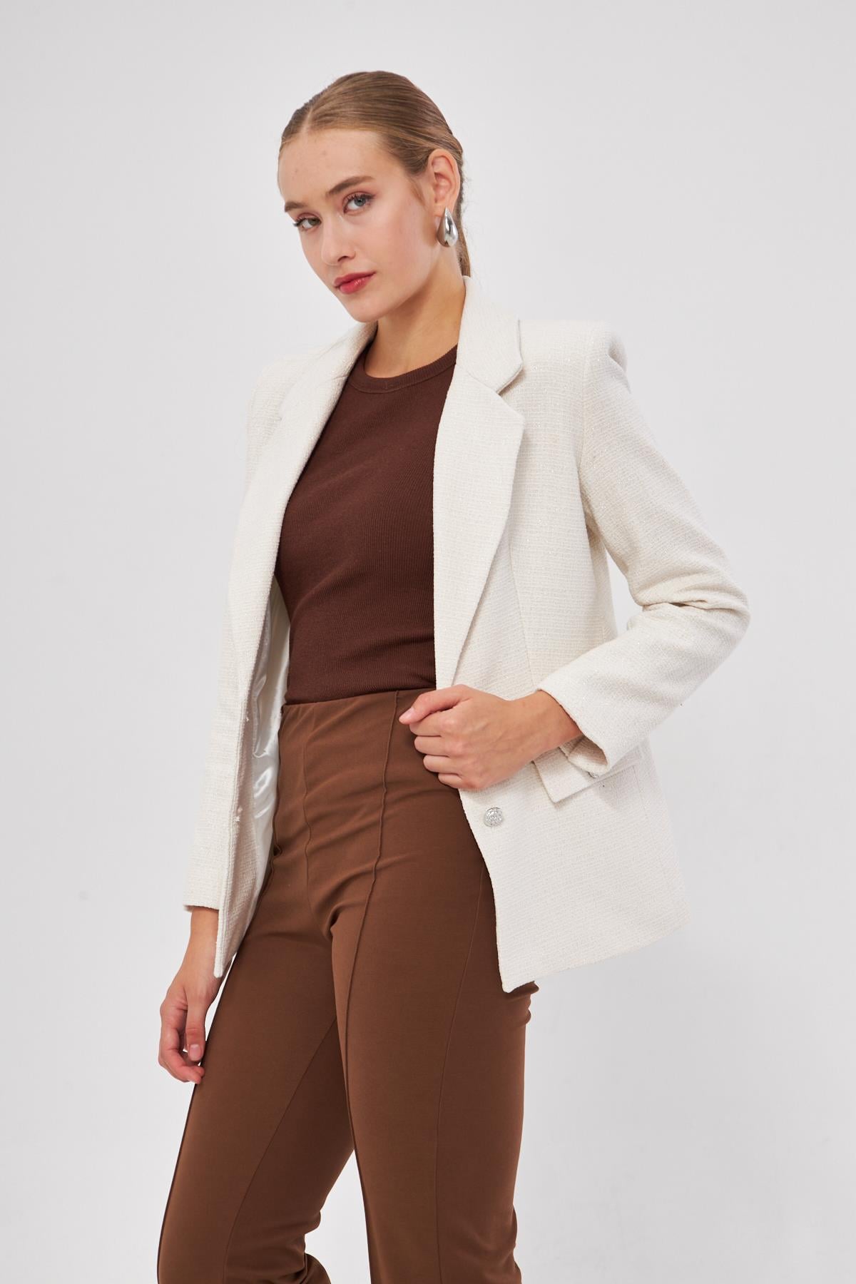 Düğmel Detay Tüvit Kısa Ceket 