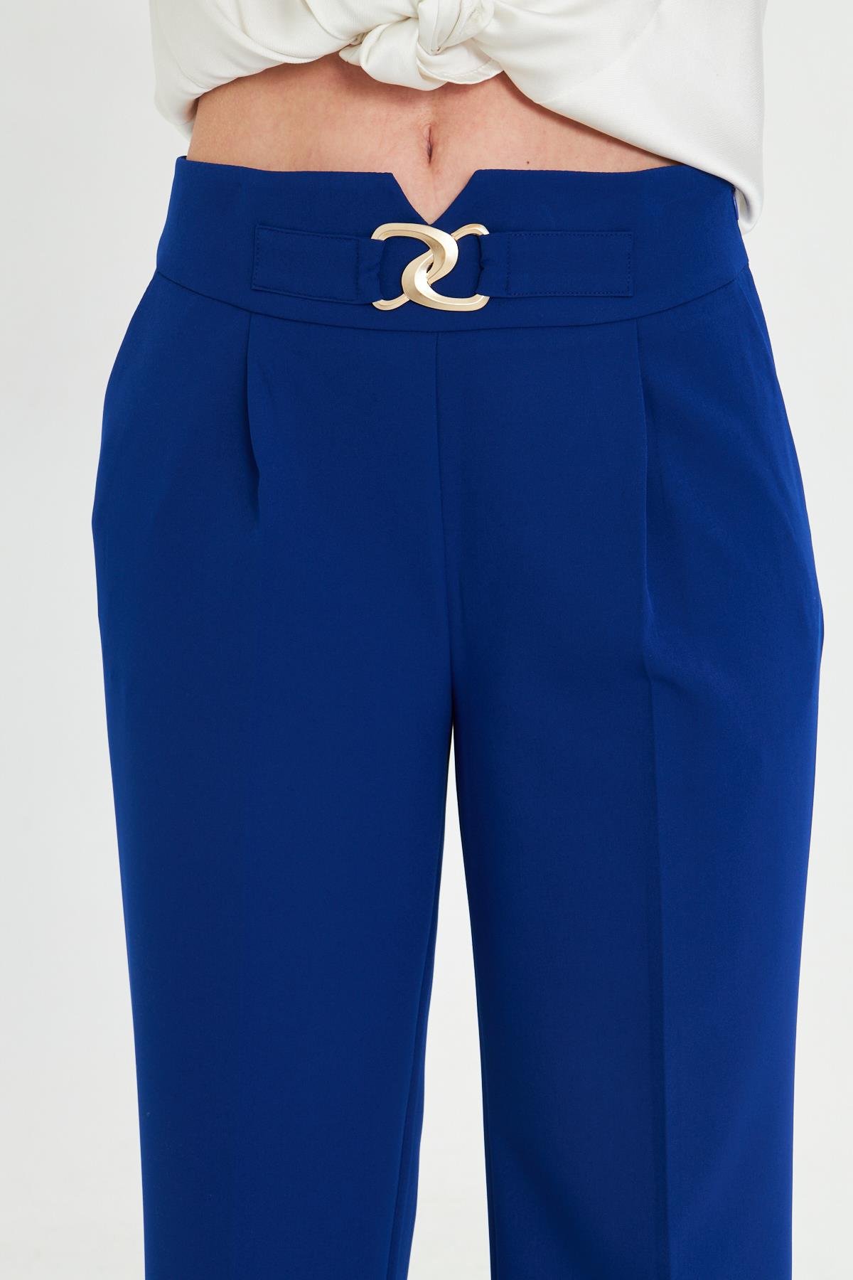 Gold Aksesuarlı Bol Paça Pantolon Saks