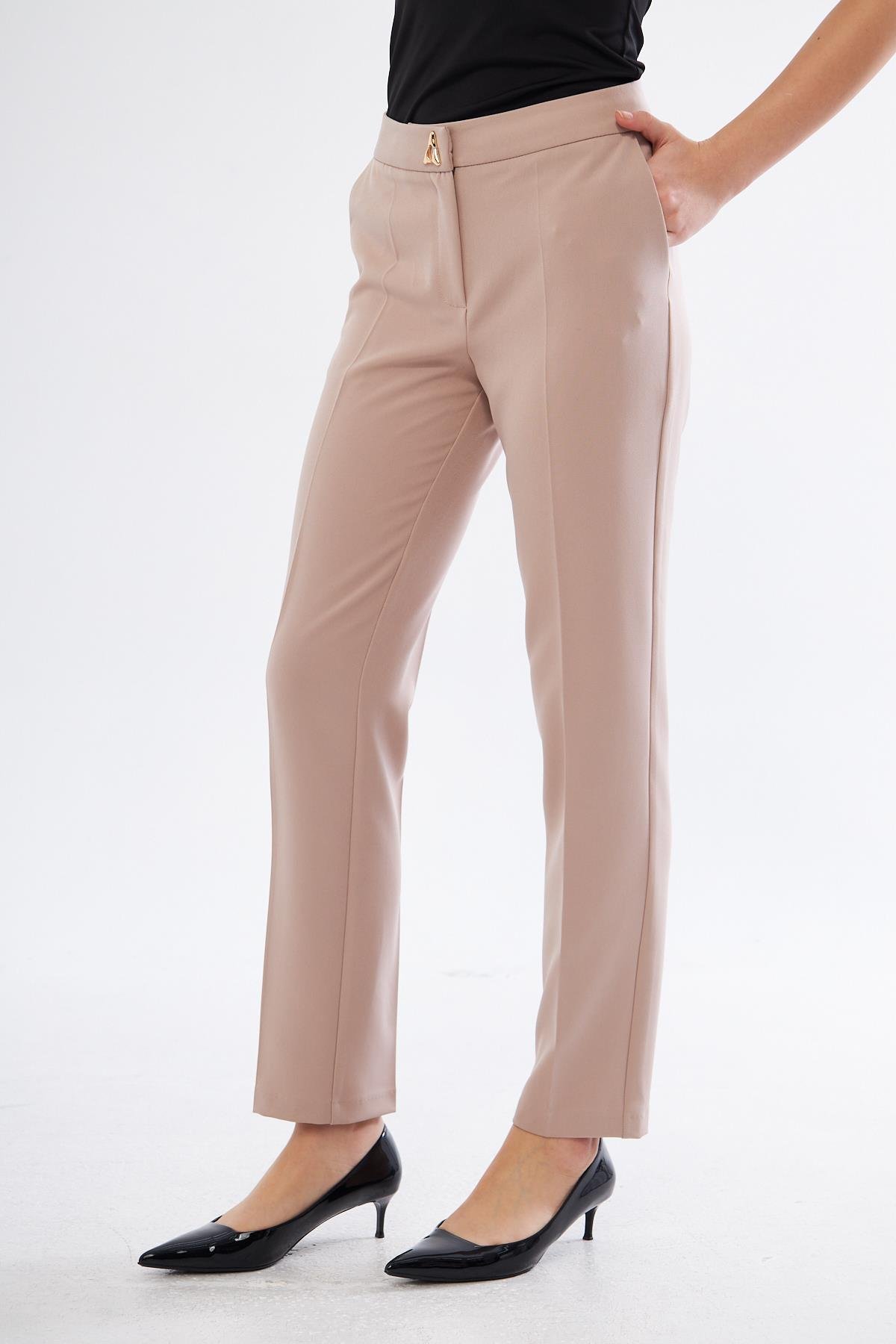 Gold Üçgen Aksesuarlı Takım Bej