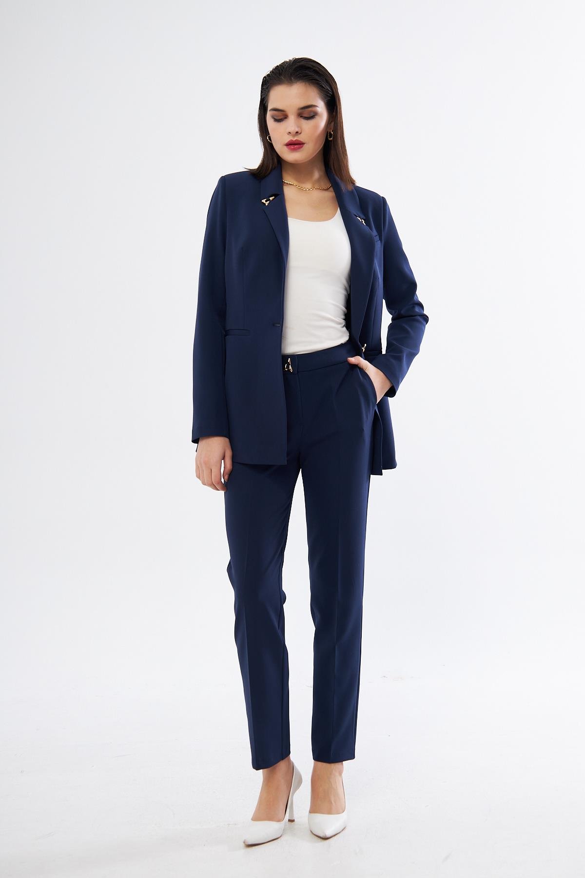 Gold Üçgen Aksesuarlı Takım Lacivert