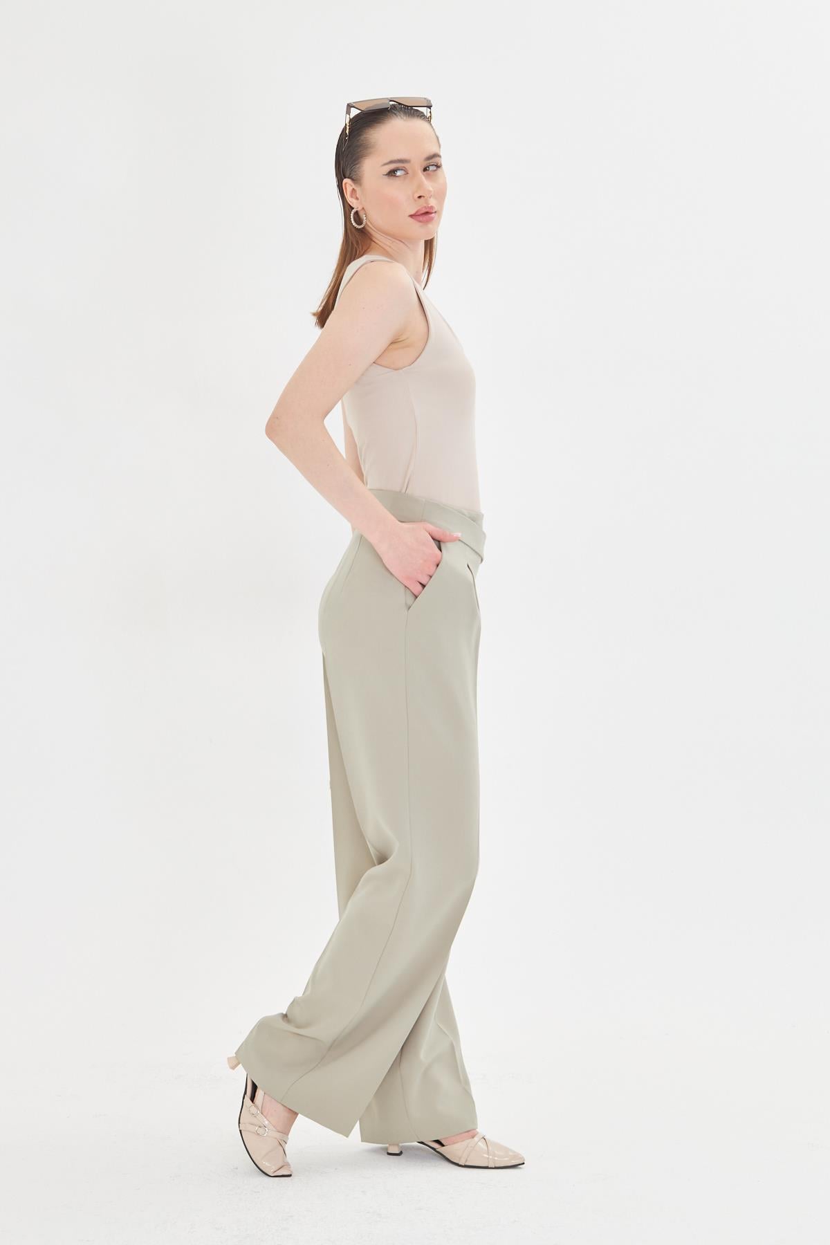 Kare Düğme Bol Paça Pantolon Açık Haki