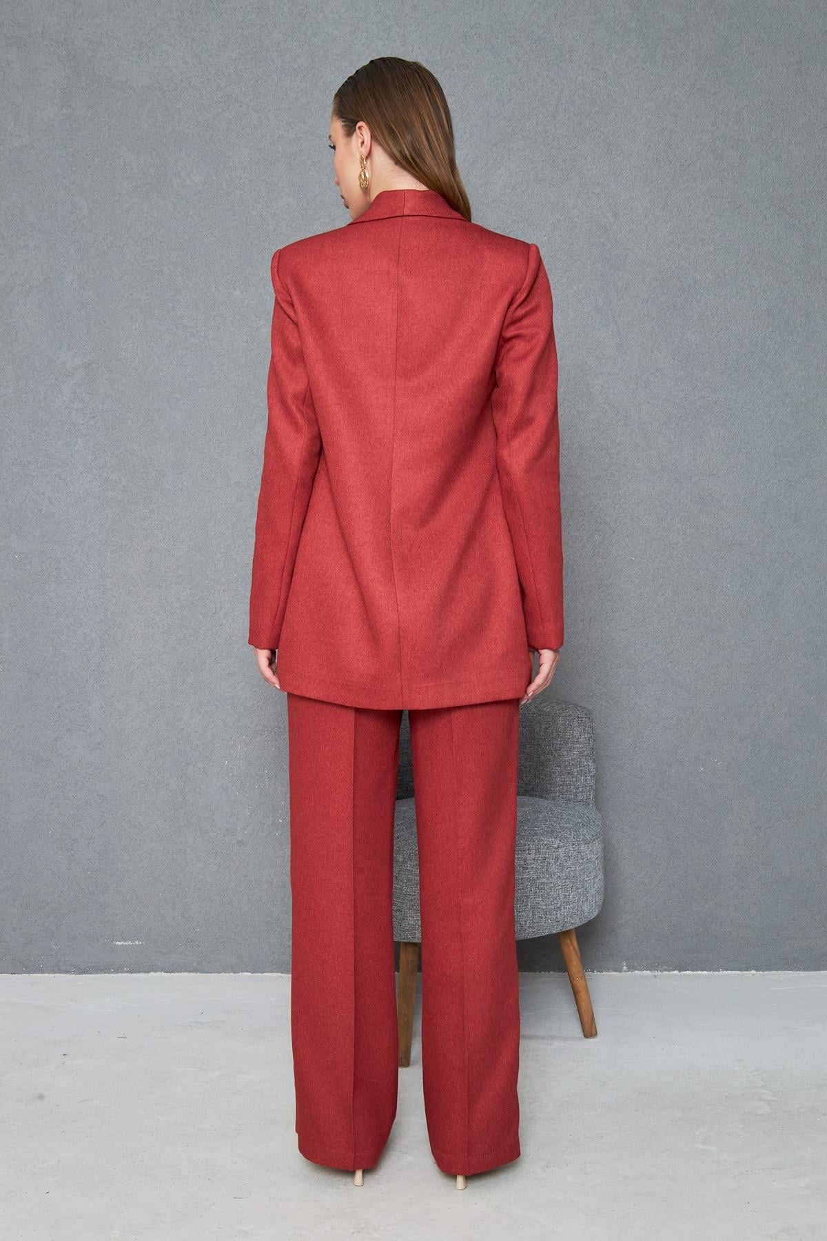 Kare Düğmeli Yünefekt Takım Kırmızı