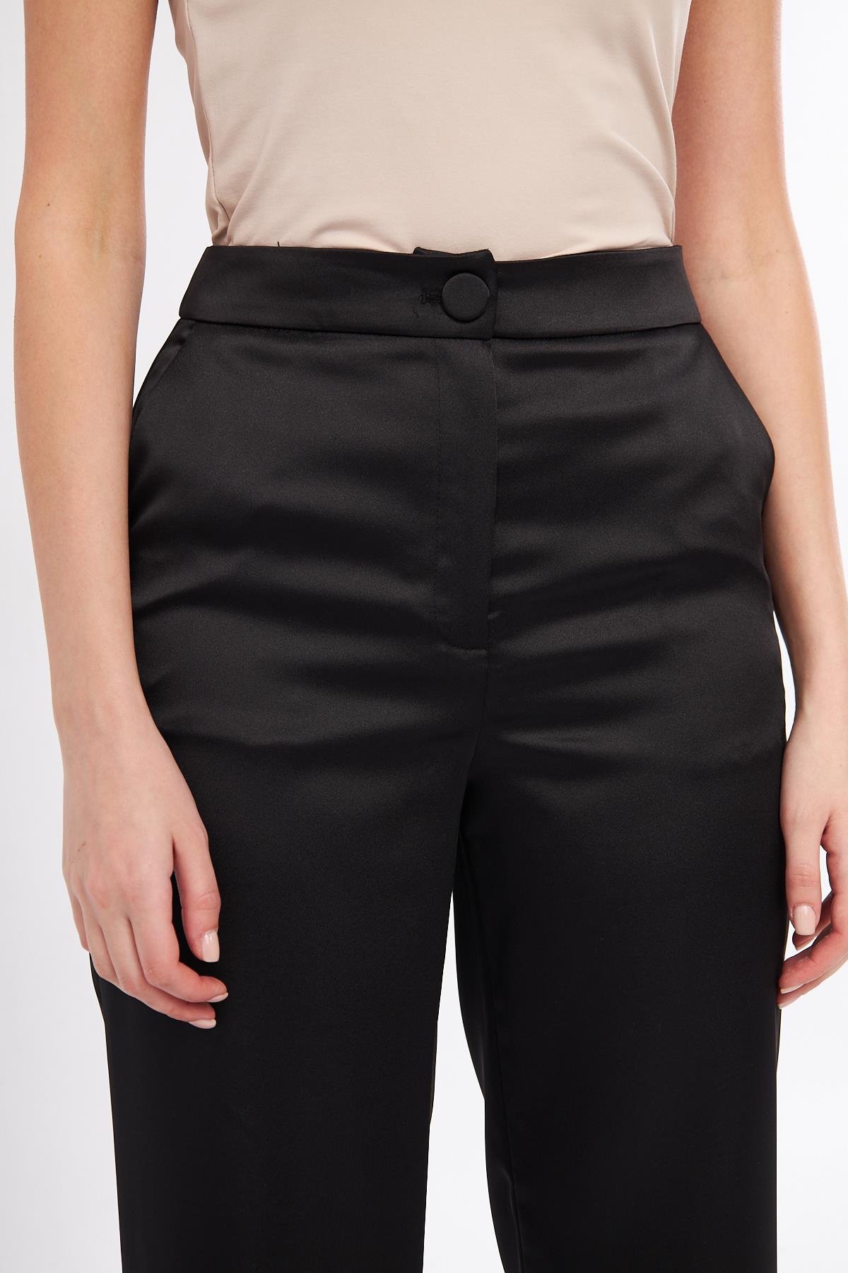 Kuşaklı Saten Takım Siyah