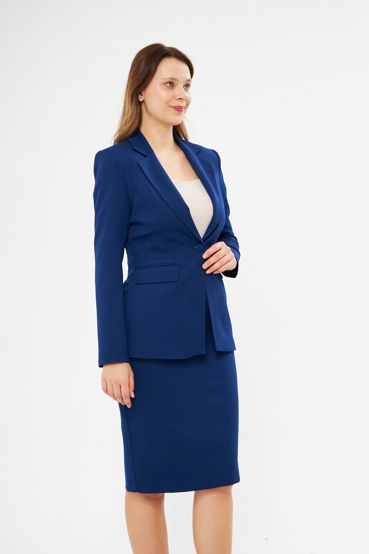 Tek Düğme Klasik Etekli Takım