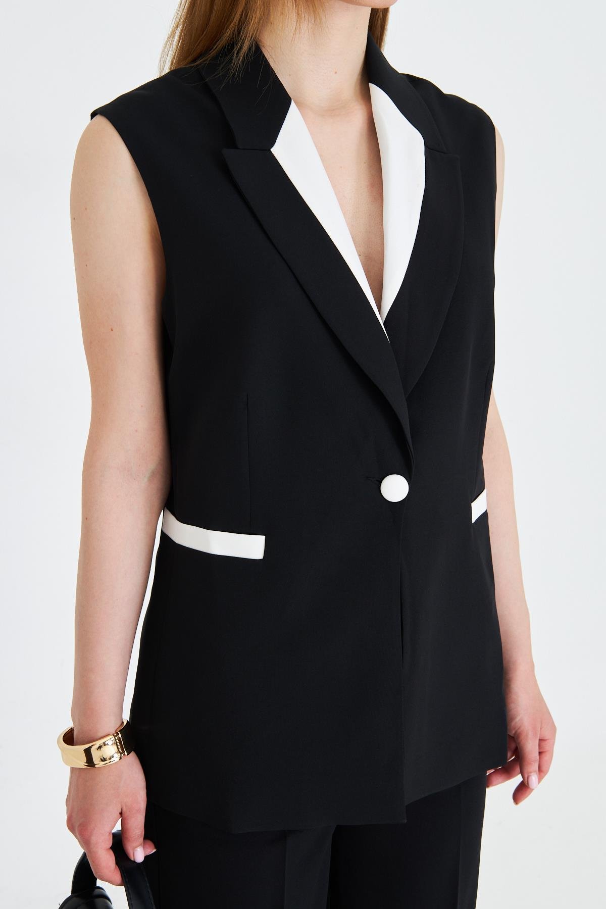 Yakası Garni Detay Yelek Takım Siyah