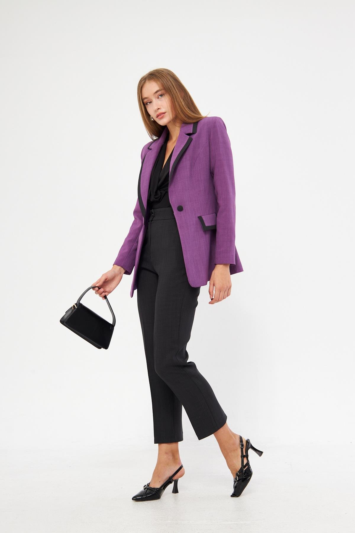 Yakası Siyah Şerit Pandora Takım