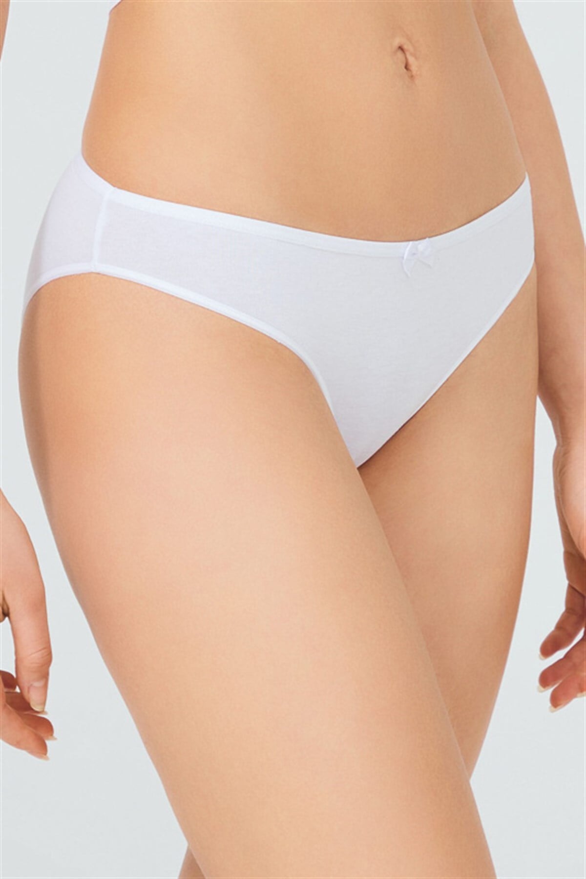 Beyaz Basic Pamuklu Kadın Bikini Külot