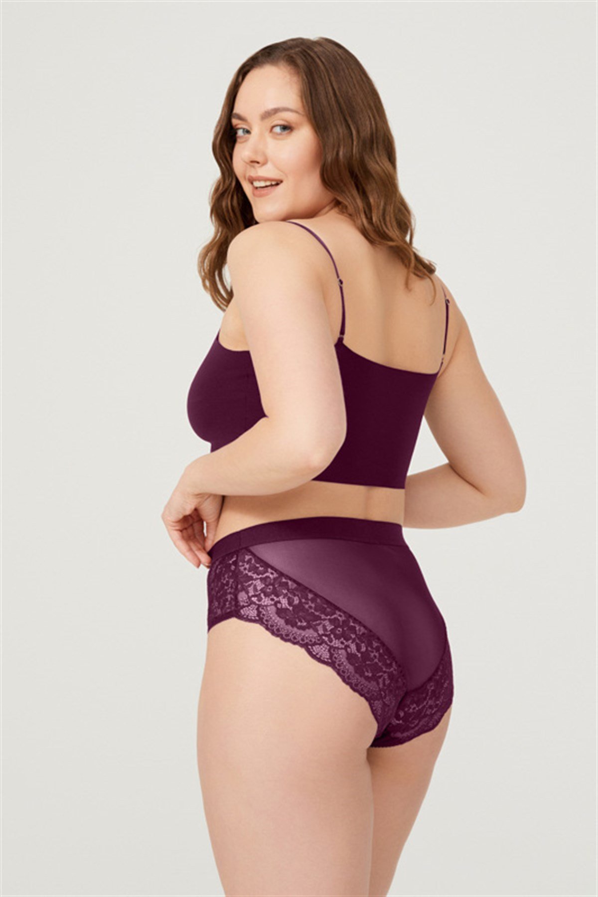 Mürdüm Dantelli Arkası Transparan Büyük Beden Bikini Külot