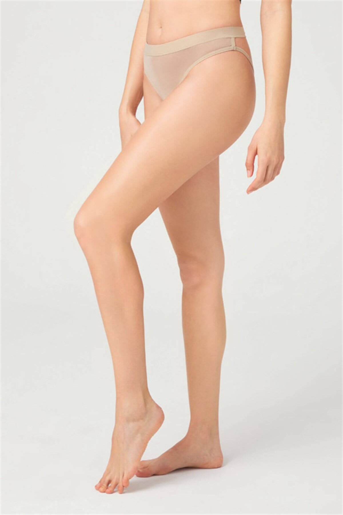 Pastel Krem Önü Transparan Lastik Detayl Taşlı Kadın Bikini Külot