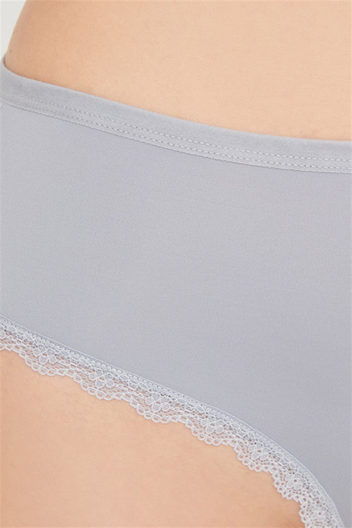 Sincap Grisi Dantel Detaylı Mikrofiber Büyük Beden Tanga Külot