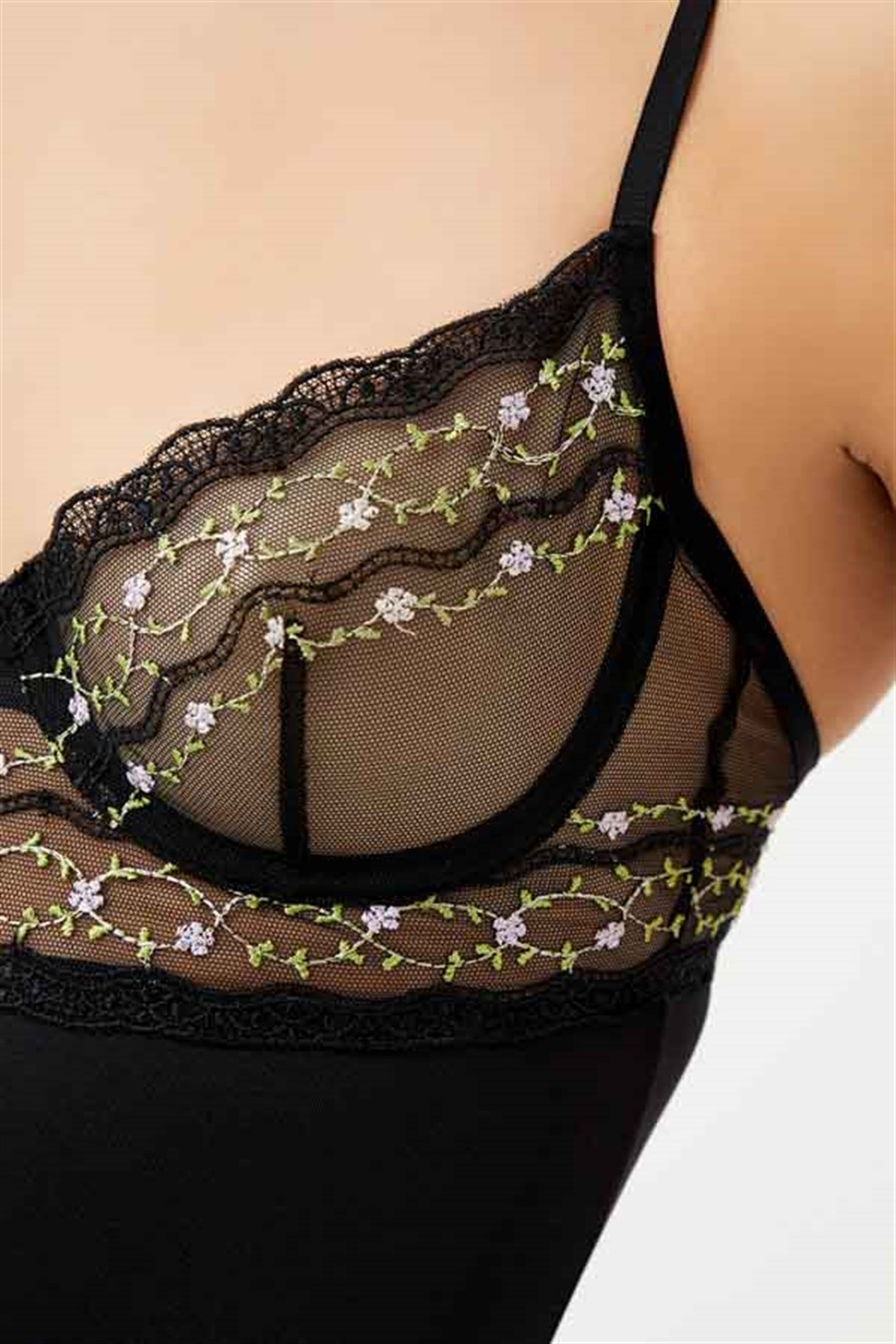Siyah Çiçek Nakışlı Kadın Bodysuit