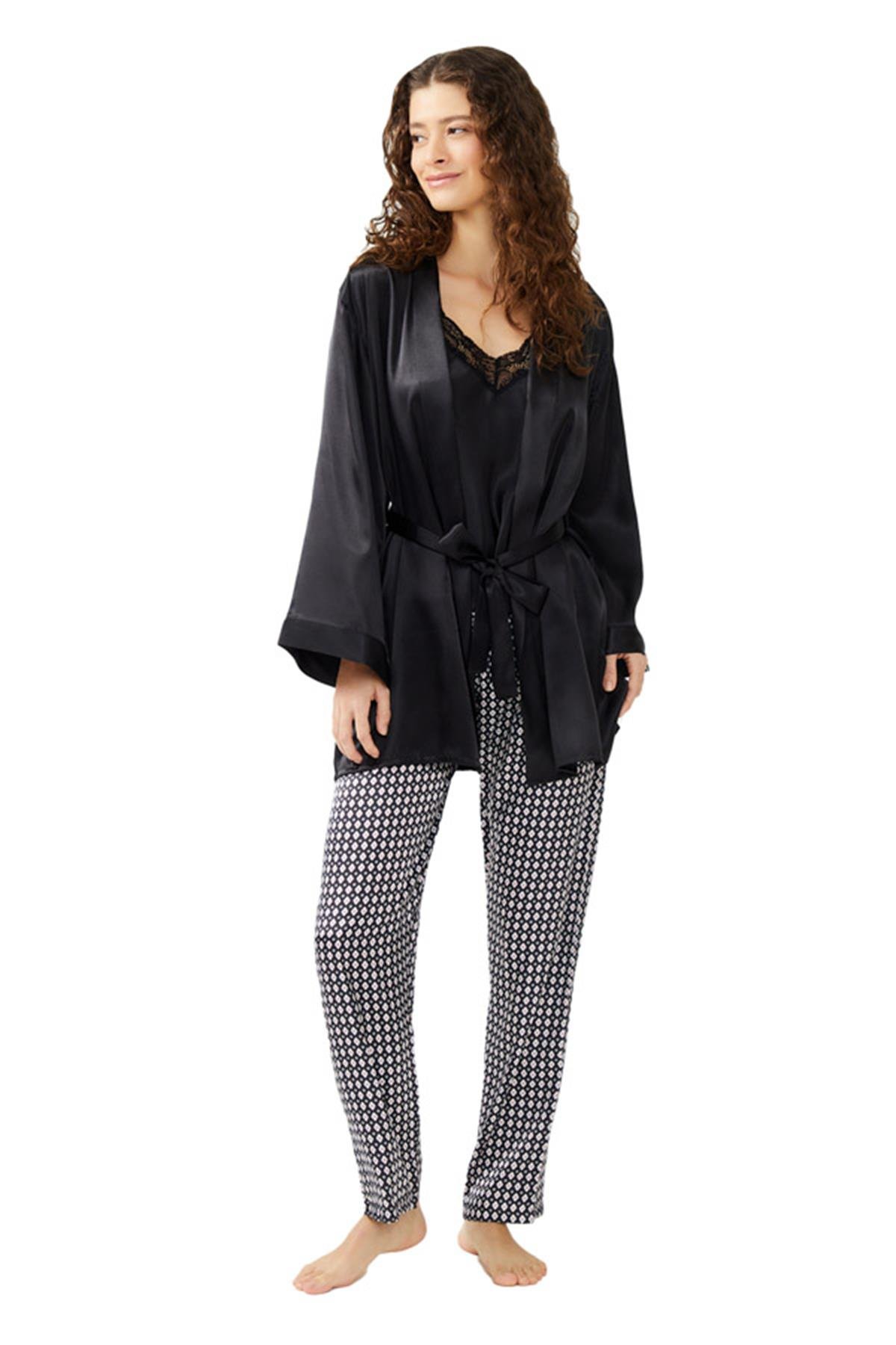 Siyah Dantel Detaylı Desenli Saten Pijama Takımı 3'lü Set
