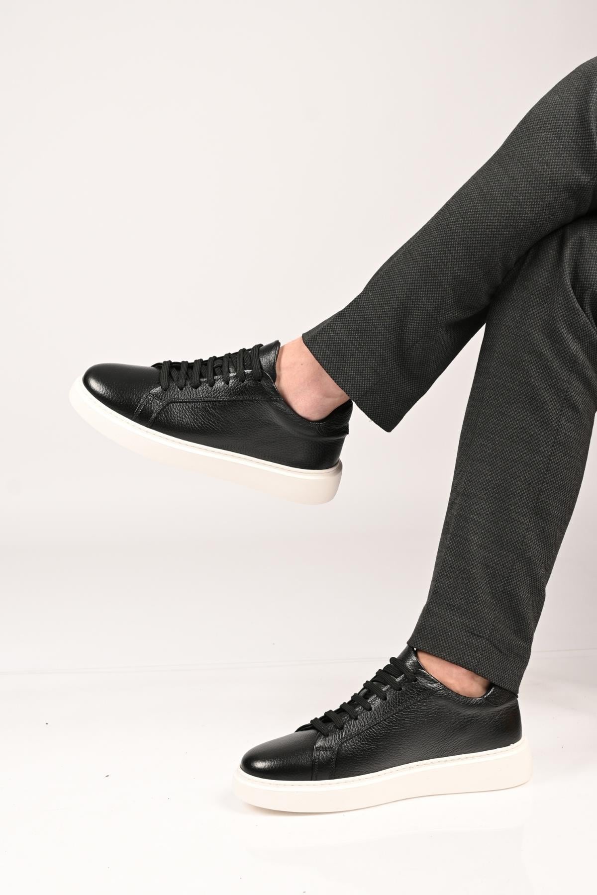 Bestello Bağcıklı Eva Taban Hakiki Deri Sneaker 174-22040 Erkek Ayakkabı174-22040_SIYAH_40Sneakers