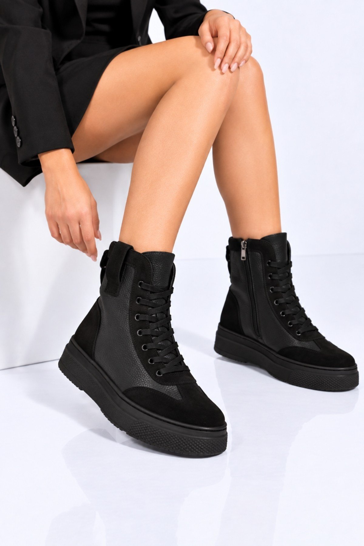 Bestello Bağcıklı Fermuarlı Hakiki Deri Casual Bot 341-3034 Kadın Bot341-3034_SIYAH_36Casual Boots
