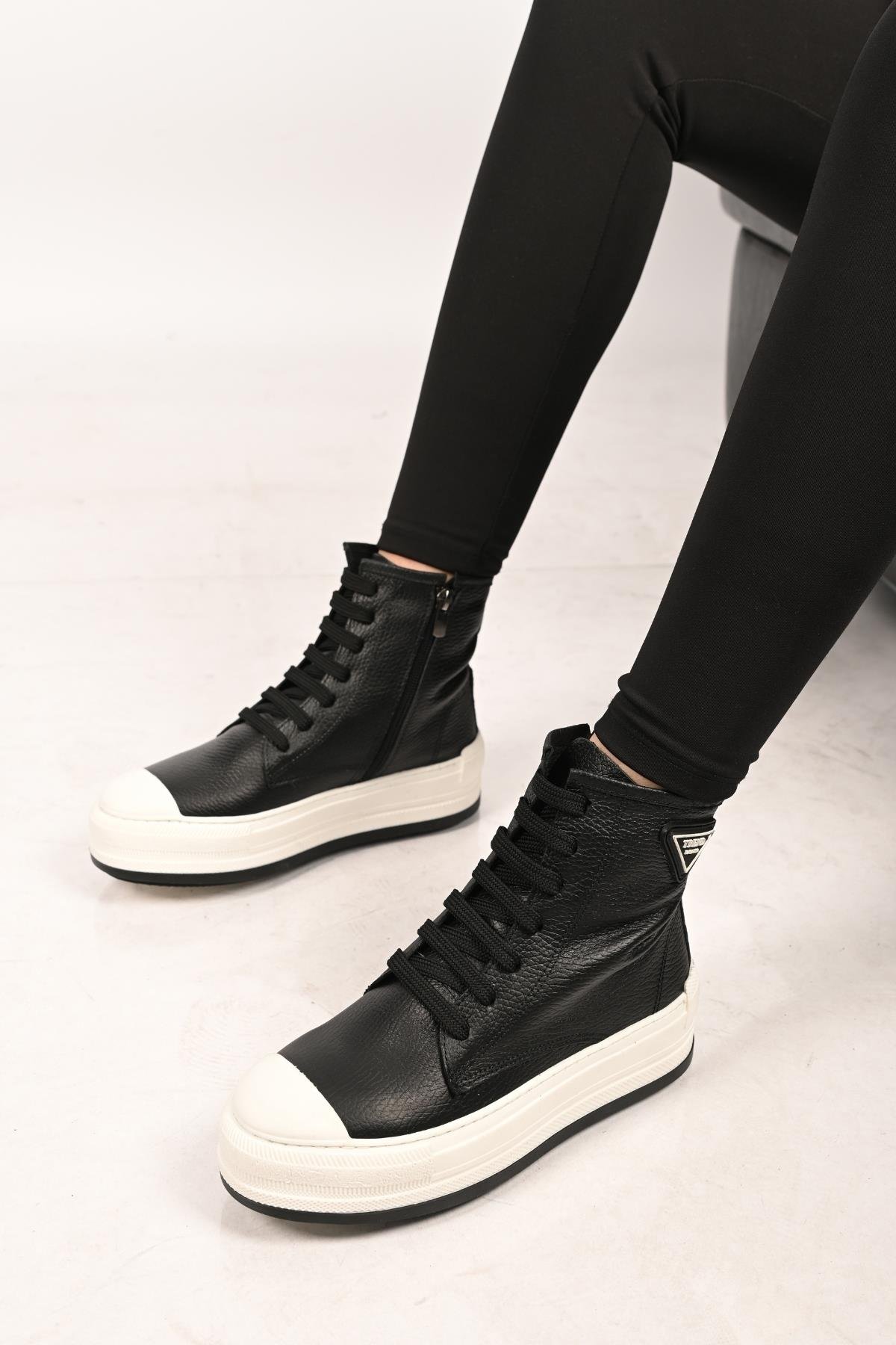 Bestello Bağcıklı Fermuarlı Termo Taban Hakiki Deri Düz Bot 101-23028-02 Kadın Bot101-23028-02_SIYAH_36Casual Boots