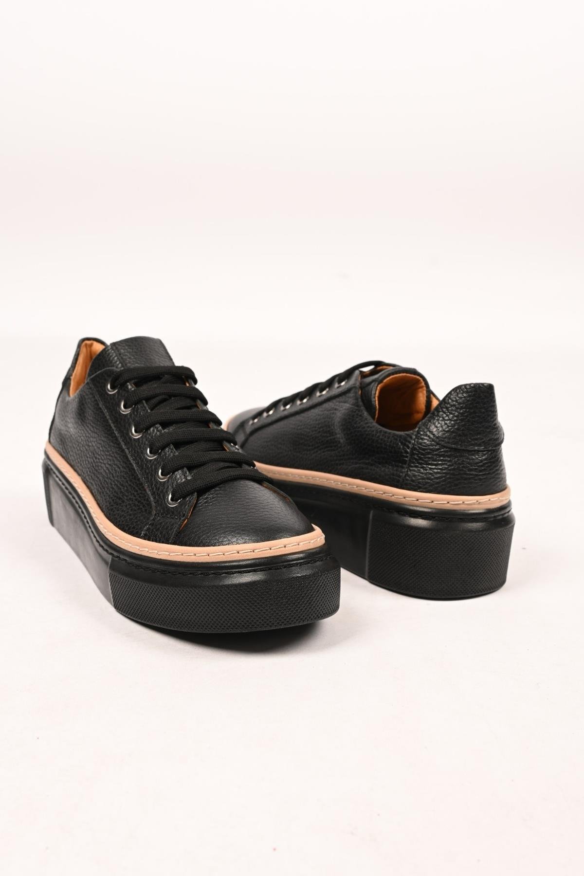 Bestello Bağcıklı Poli Taban Hakiki Deri Casual 334-5022-09 Kadın Ayakkabı334-5022-09_SIYAH_36Casuals