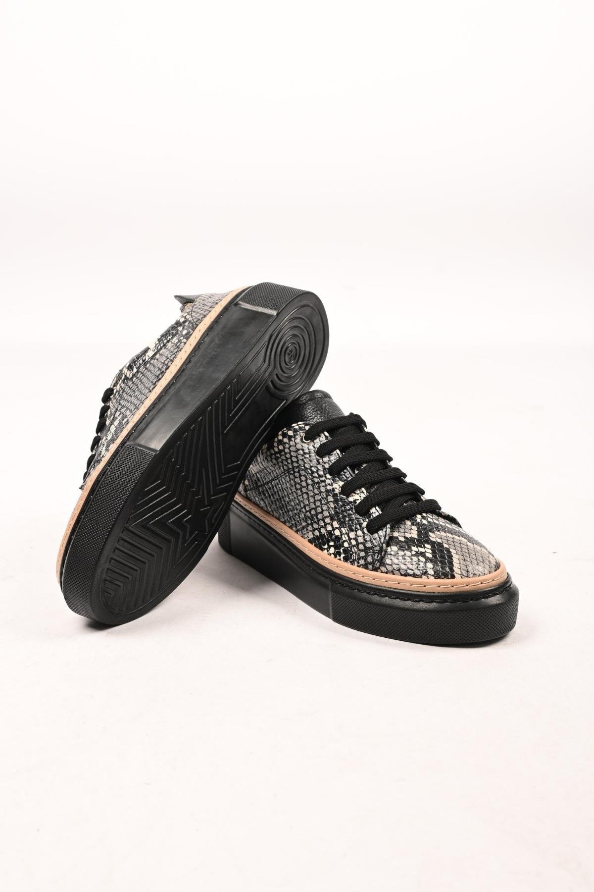 Bestello Bağcıklı Poli Taban Hakiki Deri Casual 334-5022-39 Kadın Ayakkabı334-5022-39_SIYAH YILA_36Casuals