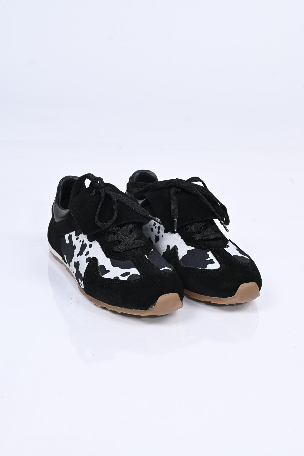 Bestello Bağcıklı Termo Taban Hakiki Deri Sneaker 341-0449 Kadın Ayakkabı341-0449_SIYAH SUET_36Sneaker