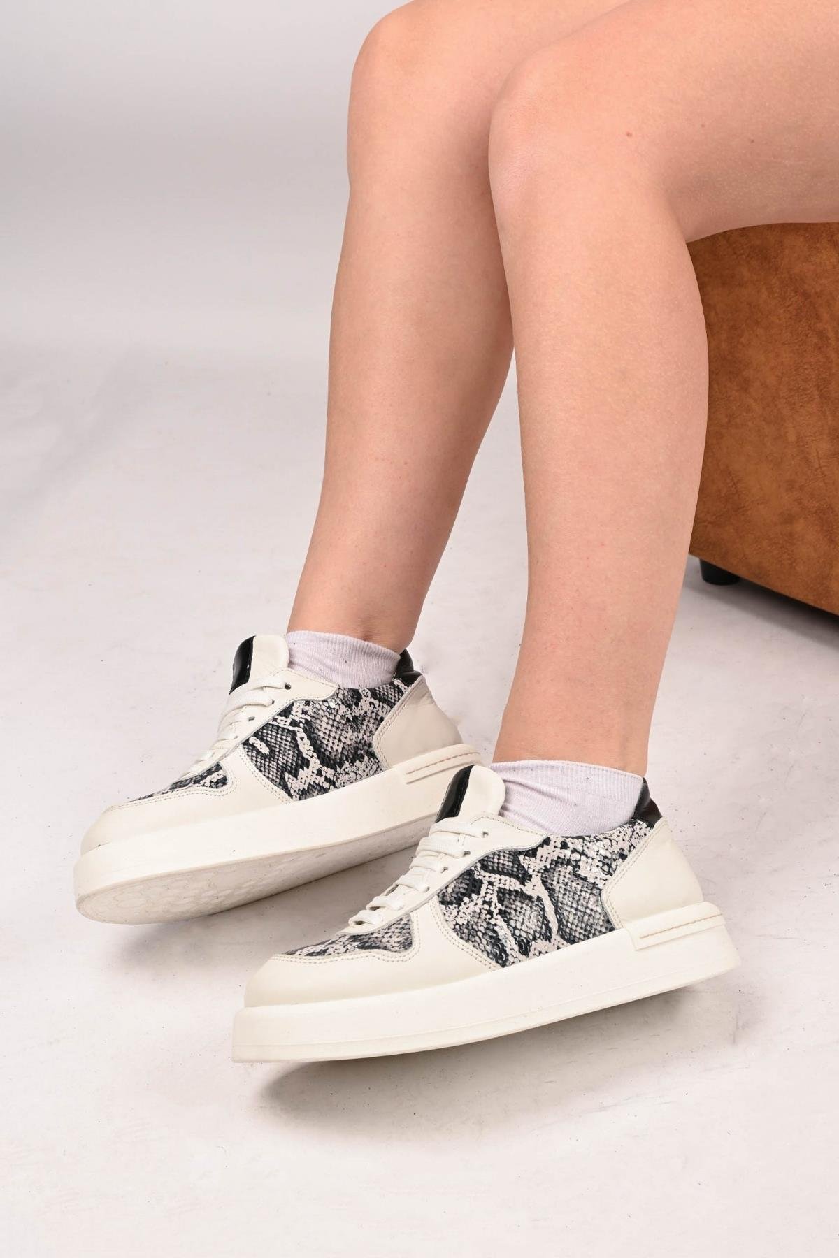 Bestello Bağcıklı Termo Taban Hakiki Deri Sneaker Ayakkabı 101-FARBI-52 Kadın Ayakkabı101-FARBI-52_BEYAZ_36Sneaker