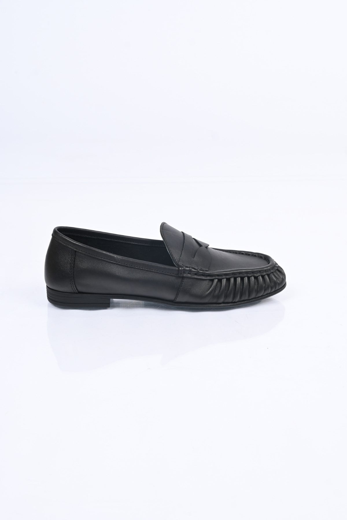 Bestello Bağcıksız Büzgülü TPU Taban Hakiki Deri Loafer 343-265-2660 Kadın Ayakkabı343-265-2660_SIYAH_36Loafer