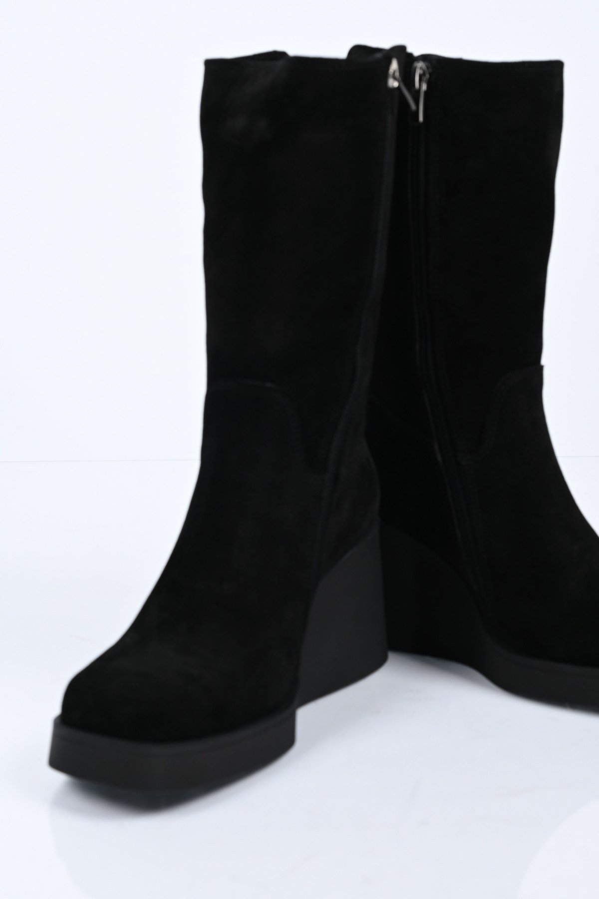 Bestello Bağcıksız Fermuarlı Hakiki Deri Dolgu Topuk Çizme 347-2501 Kadın Çizme347-2501_SIYAH SUET_36High Boots