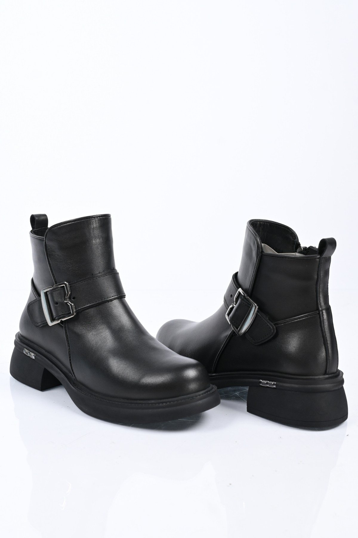 Bestello Bağcıksız Fermuarlı Hakiki Deri Kemer Toka Detaylı Casual Bot 347-7615 Kadın Bot347-7615_SIYAH_36Casual Boots