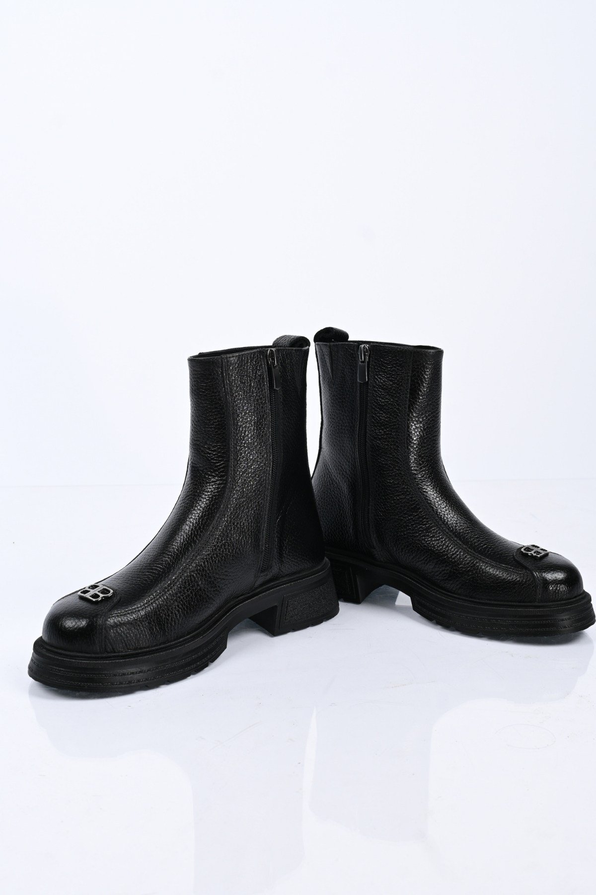 Bestello Bağcıksız Fermuarlı Hakiki Deri Casual Bot 335-RV-21 Kadın Bot335-RV-21_SIYAH FLOT_36Casual Boots