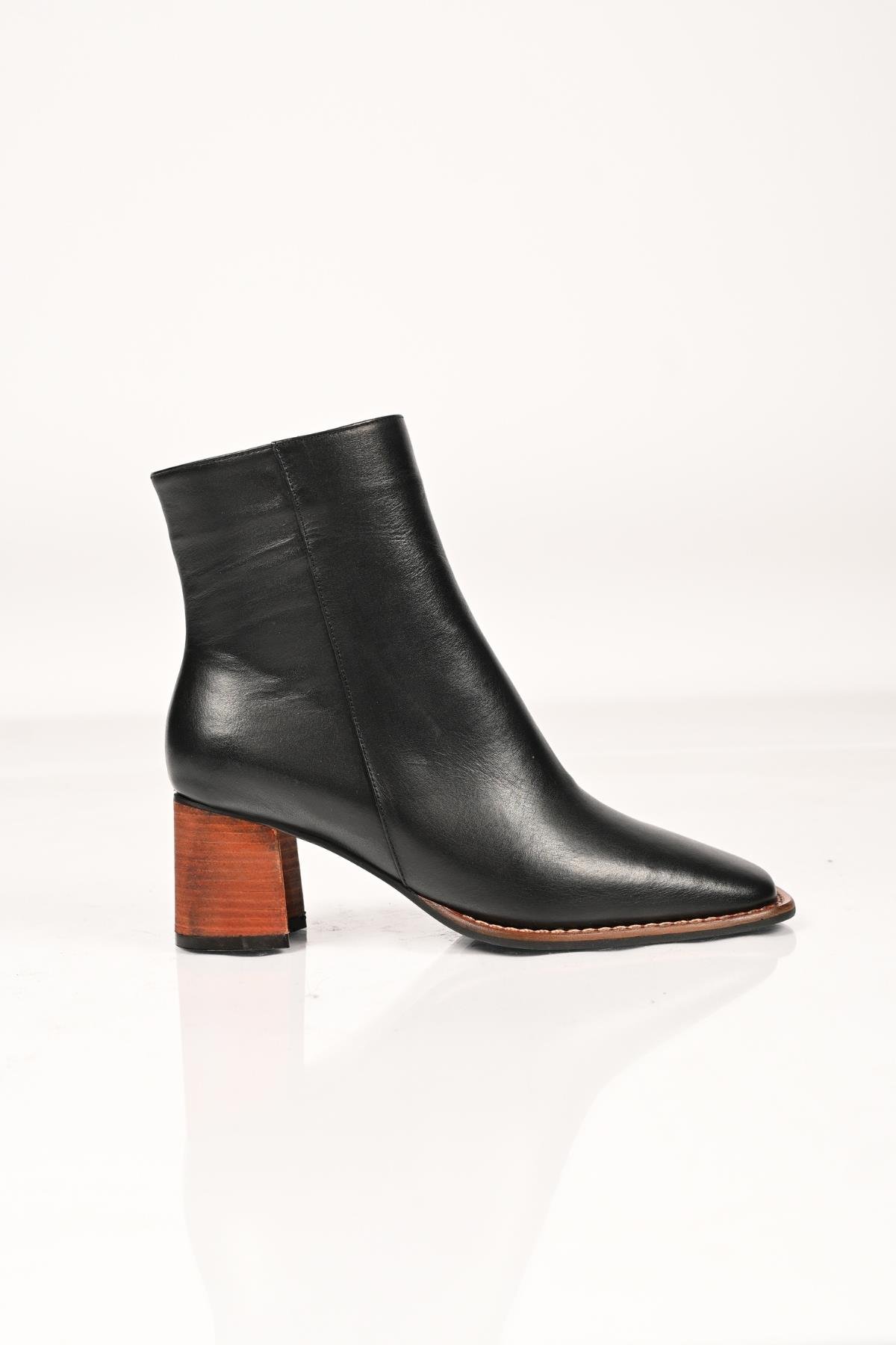 Bestello Bağcıksız Fermuarlı Jurdan Taban Hakiki Deri Kalın Topuklu Bot 337-1003 Kadın Bot337-1003_SIYAH_36Heeled Boots