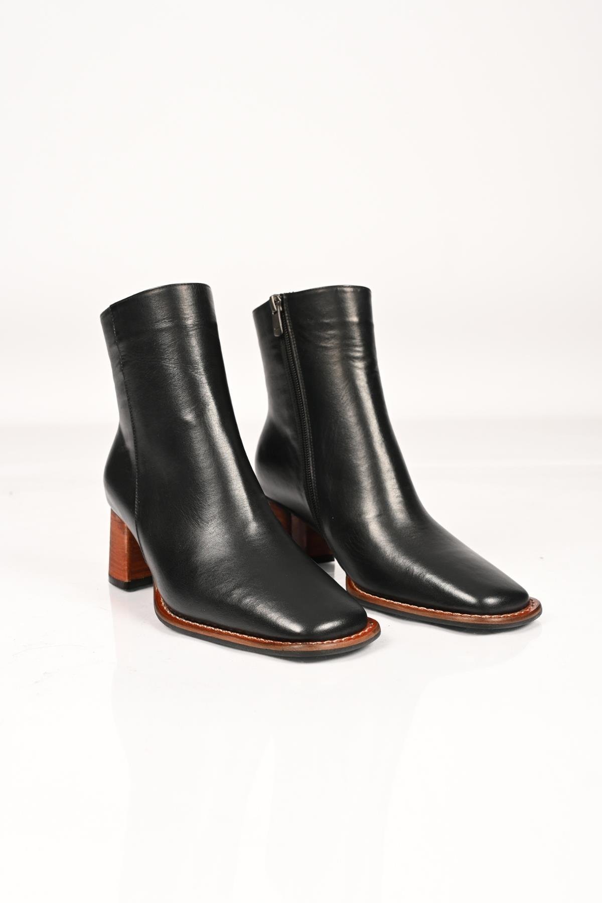 Bestello Bağcıksız Fermuarlı Jurdan Taban Hakiki Deri Kalın Topuklu Bot 337-1003 Kadın Bot337-1003_SIYAH_36Heeled Boots