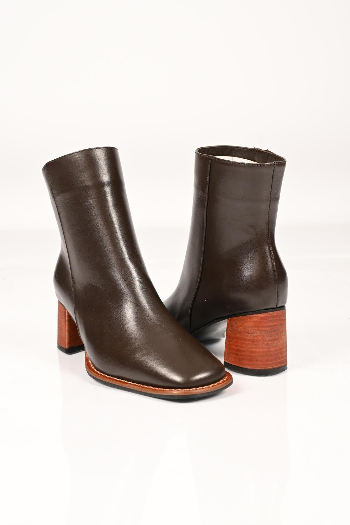 Bestello Bağcıksız Fermuarlı Jurdan Taban Hakiki Deri Kalın Topuklu Bot 337-1003 Kadın Bot337-1003_KAHVE_36Heeled Boots