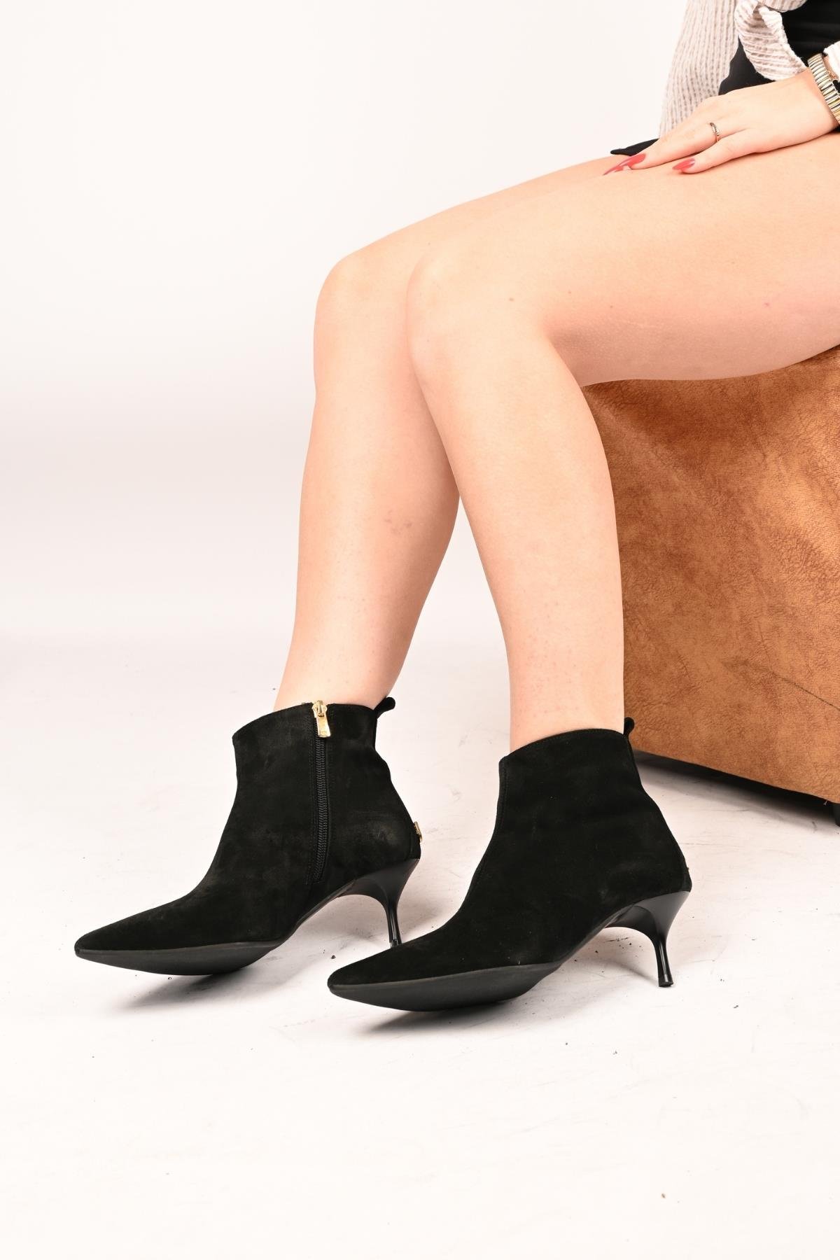 Bestello Bağcıksız Fermuarlı Neolit Taban Hakiki Deri İnce Topuklu Bot 337-2308 Kadın Bot337-2308_SIYAH SUET_36Heeled Boots