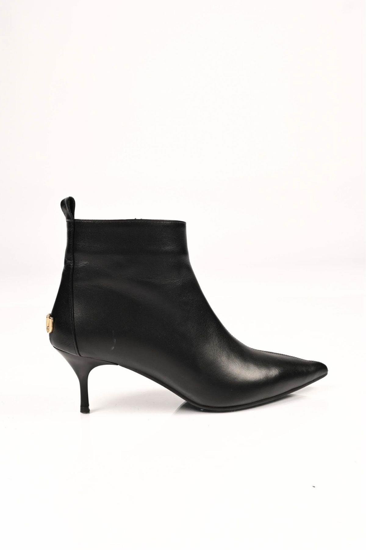 Bestello Bağcıksız Fermuarlı Neolit Taban Hakiki Deri İnce Topuklu Bot 337-2308 Kadın Bot337-2308_SIYAH_36Heeled Boots