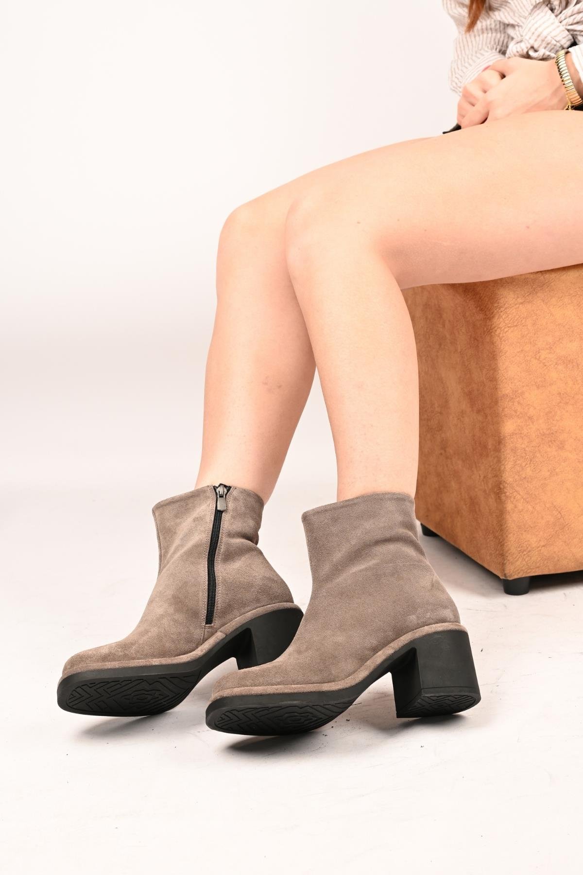 Bestello Bağcıksız Fermuarlı Termo Taban Hakiki Deri Topuklu Bot 336-1231 Kadın Bot336-1231_VIZON SUET_36Heeled Boots