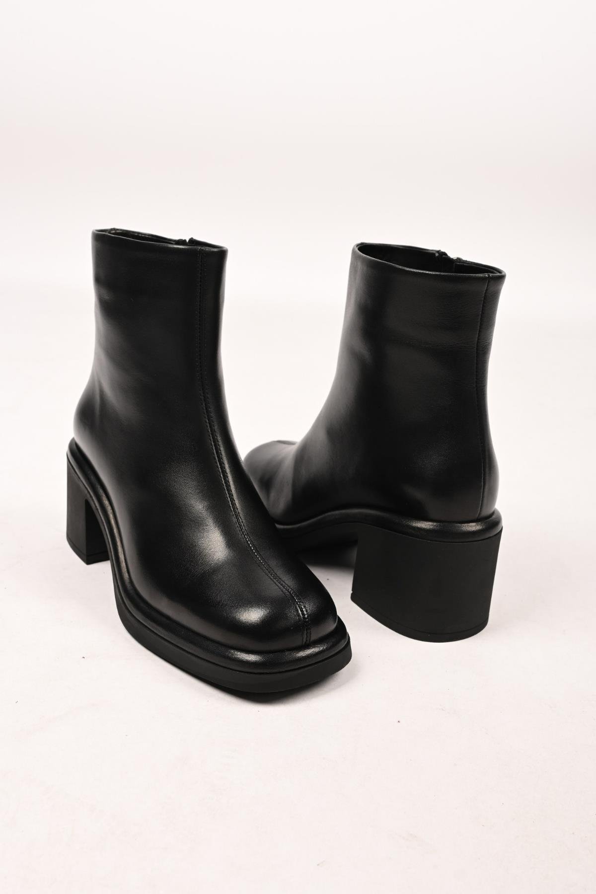 Bestello Bağcıksız Fermuarlı Termo Taban Hakiki Deri Topuklu Bot 336-1231 Kadın Bot336-1231_SIYAH_36Heeled Boots