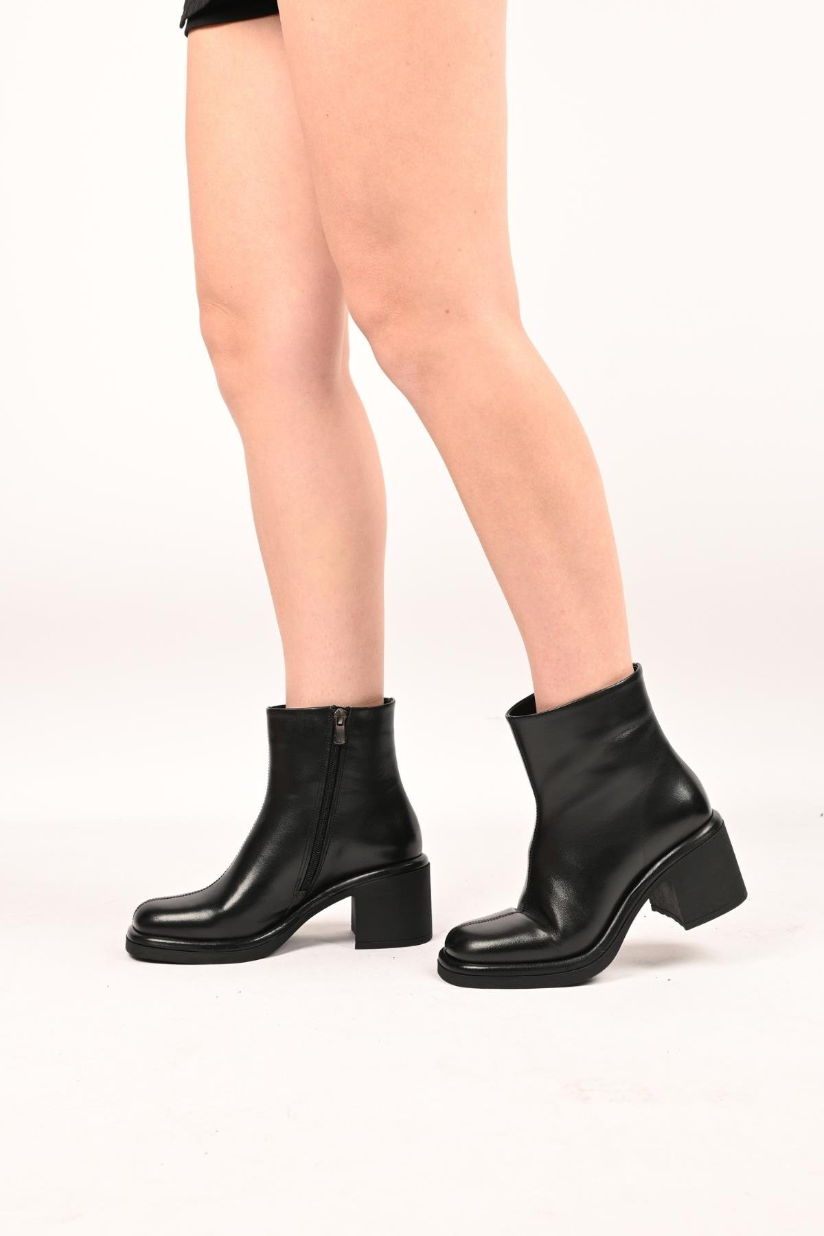 Bestello Bağcıksız Fermuarlı Termo Taban Hakiki Deri Topuklu Bot 336-1231 Kadın Bot336-1231_SIYAH_36Heeled Boots