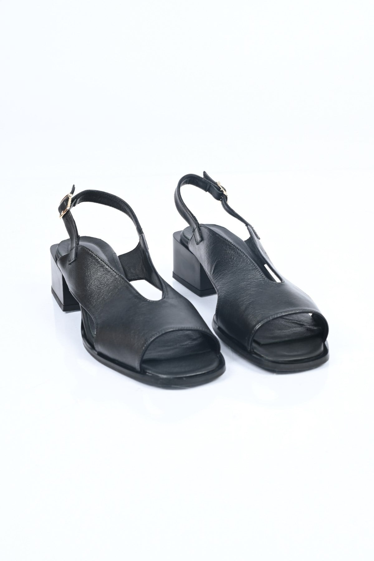 Bestello Bağcıksız Kemer Detaylı Jurdan Taban Hakiki Deri Sandalet 342-172 Kadın Sandalet342-172_SIYAH_35Sandals
