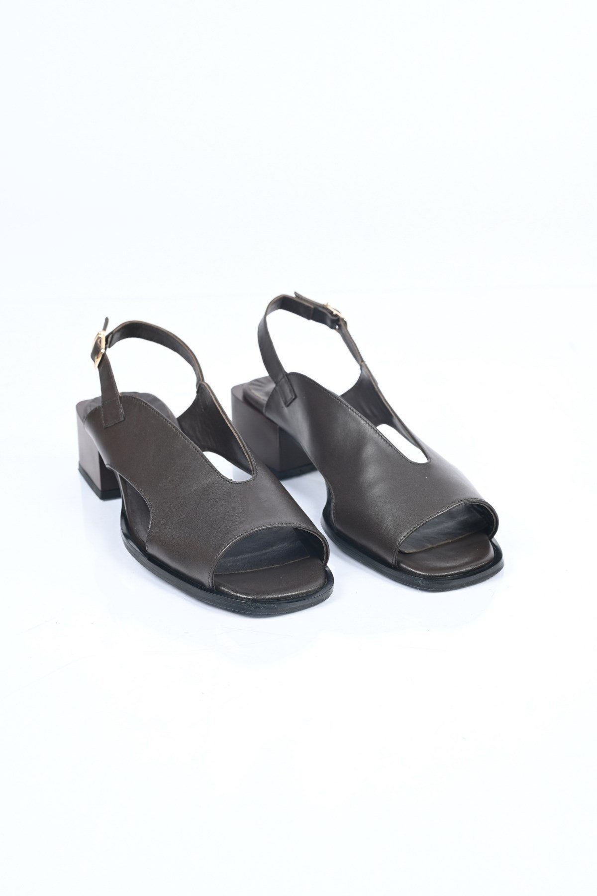 Bestello Bağcıksız Kemer Detaylı Jurdan Taban Hakiki Deri Sandalet 342-172 Kadın Sandalet342-172_KAHVE_35Sandals