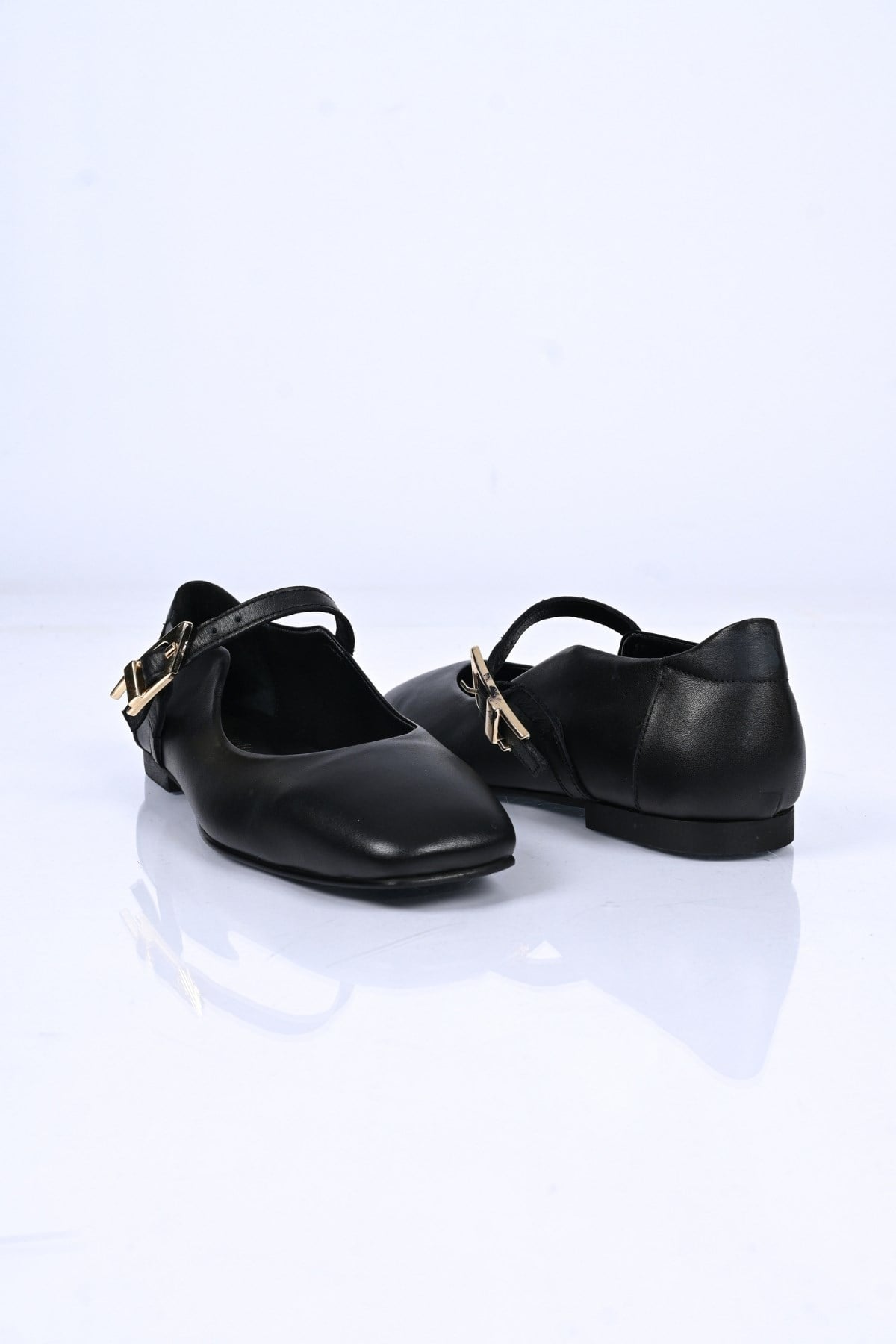 Bestello Bağcıksız Kemer Tokalı Neolit Taban Hakiki Deri Babet 342-050 Kadın Babet342-050_SIYAH_35Loafers & Moccasins 