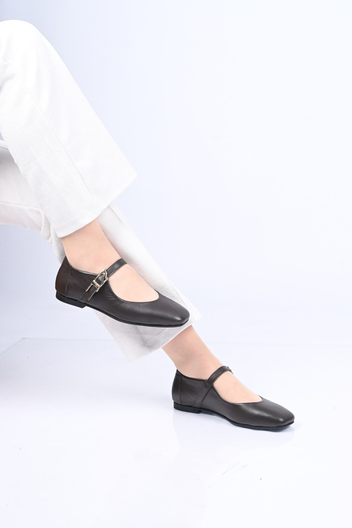 Bestello Bağcıksız Kemer Tokalı Neolit Taban Hakiki Deri Babet 342-050 Kadın Babet342-050_KAHVE_35Loafers & Moccasins 