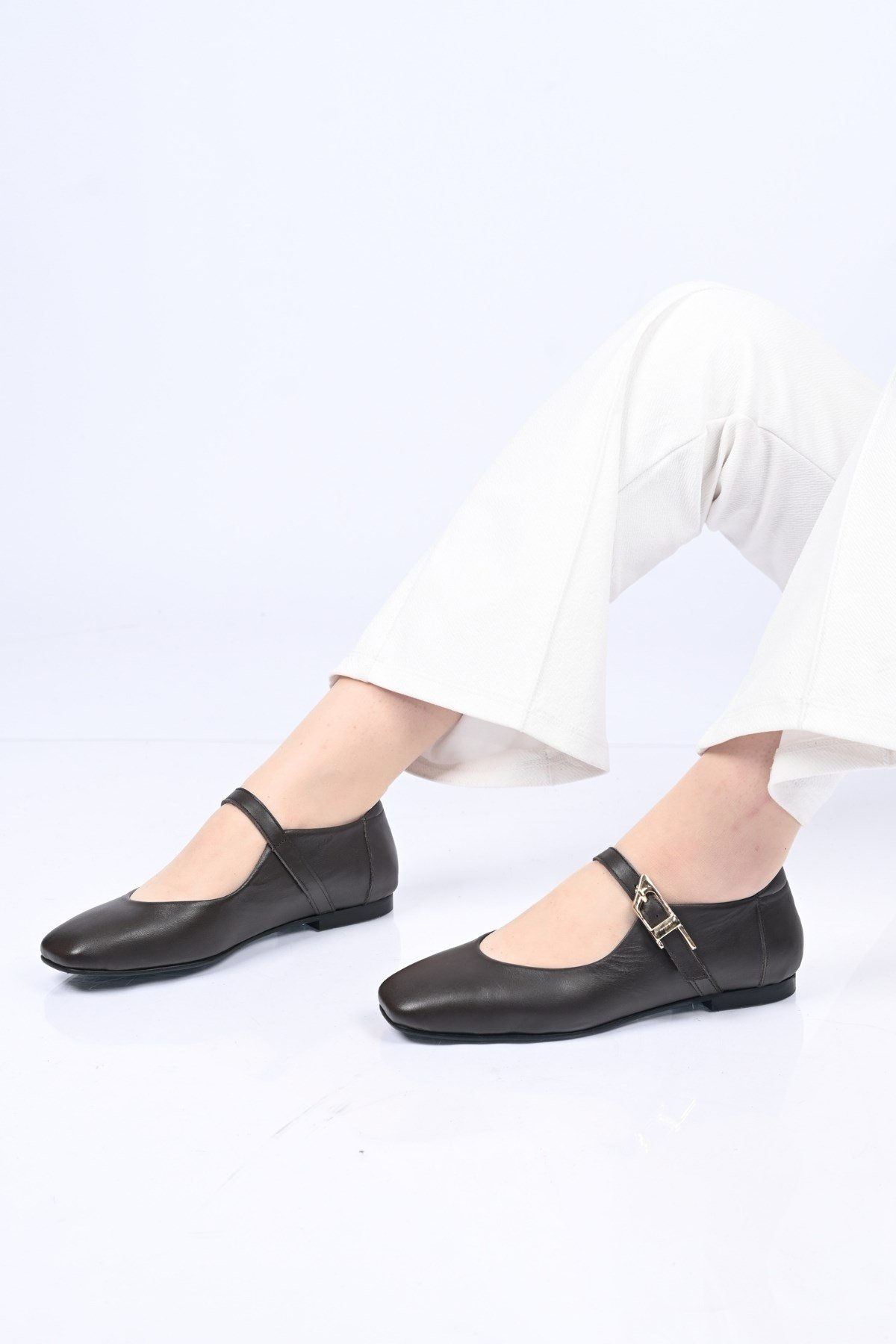 Bestello Bağcıksız Kemer Tokalı Neolit Taban Hakiki Deri Babet 342-050 Kadın Babet342-050_KAHVE_35Loafers & Moccasins 